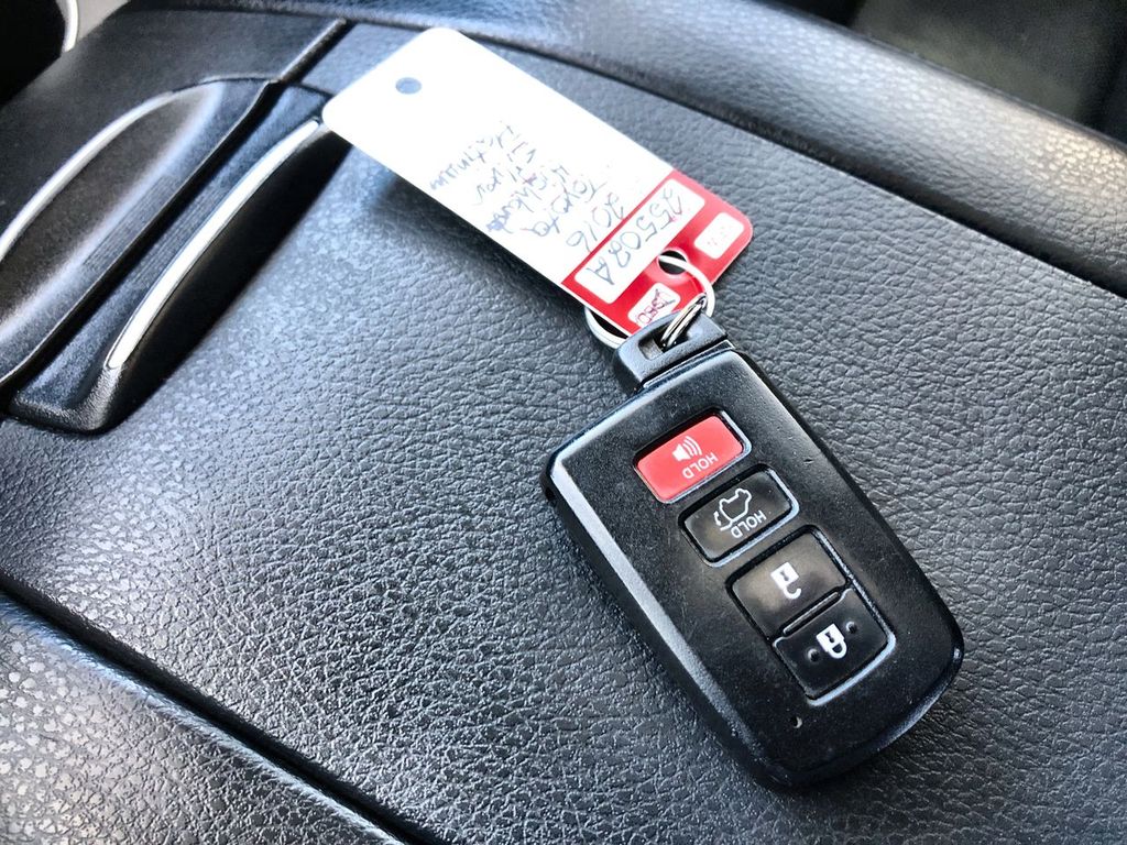 2016 Toyota Highlander