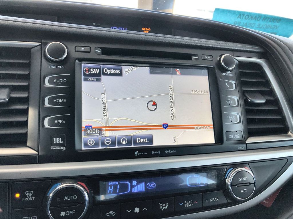 2016 Toyota Highlander