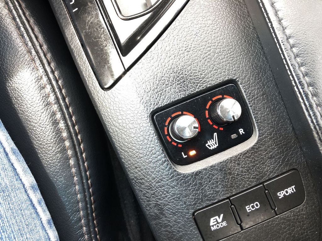 2015 Toyota Avalon Hybrid