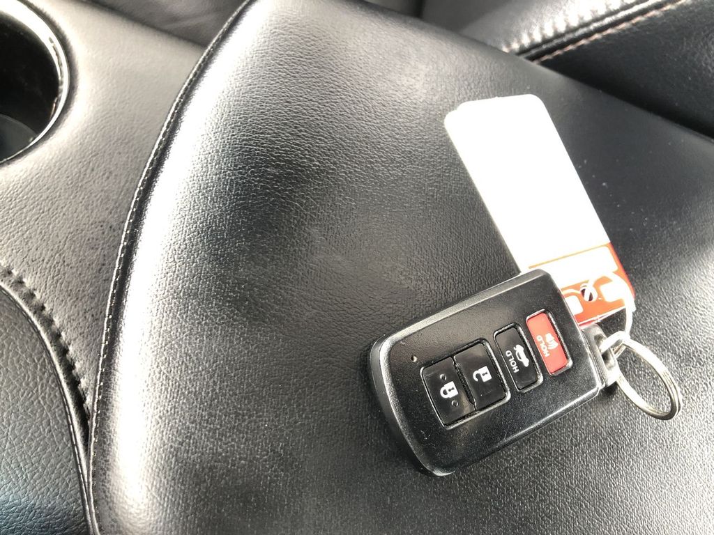 2015 Toyota Avalon Hybrid