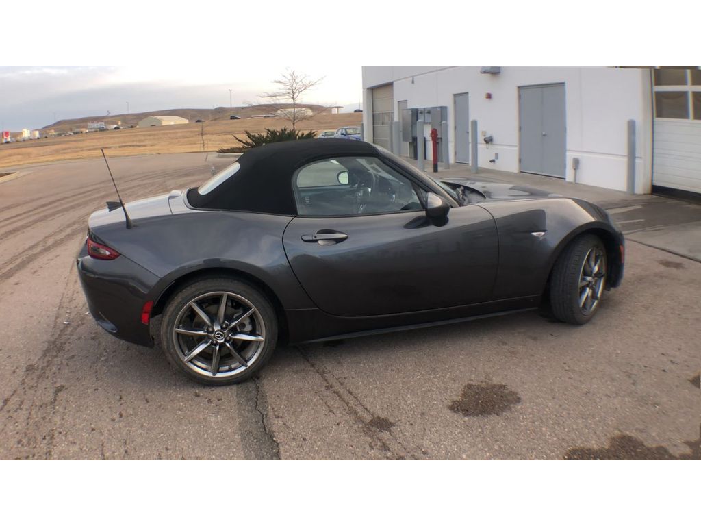 2023 Mazda MX-5 Miata