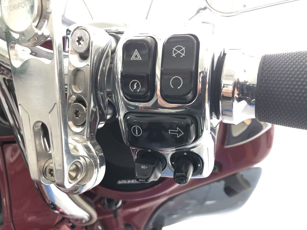 2016 Harley-Davidson FLHXSE