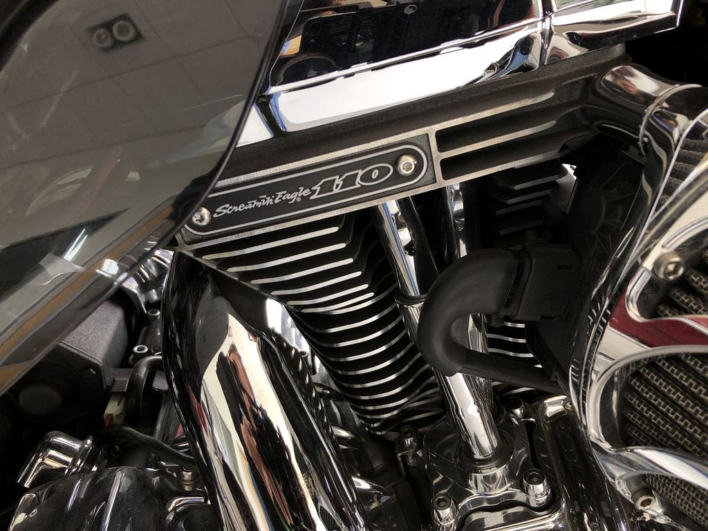 2016 Harley-Davidson FLHXSE