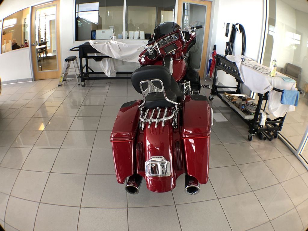 2016 Harley-Davidson STREET GLYDE