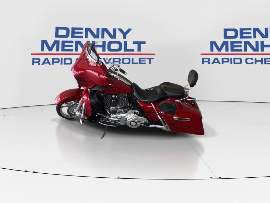 2016 Harley-Davidson FLHXSE