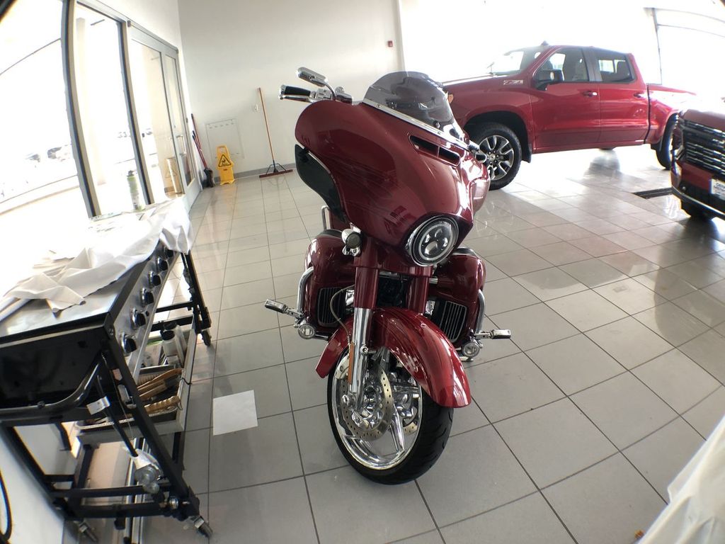 2016 Harley-Davidson STREET GLYDE