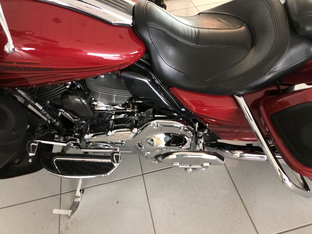 2016 Harley-Davidson STREET GLYDE