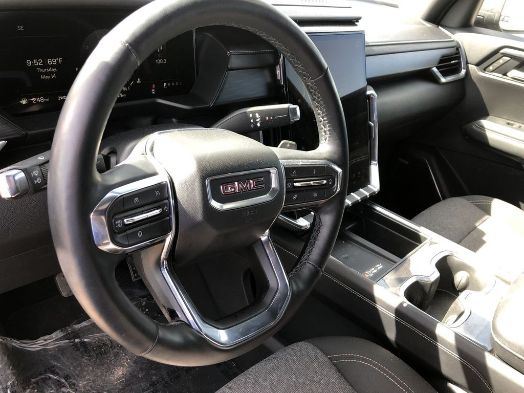 2025 GMC Acadia