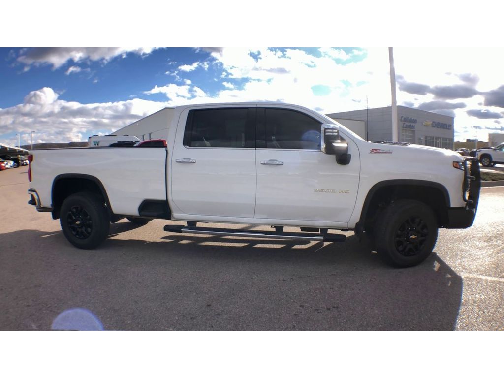 2024 Chevrolet Silverado 3500