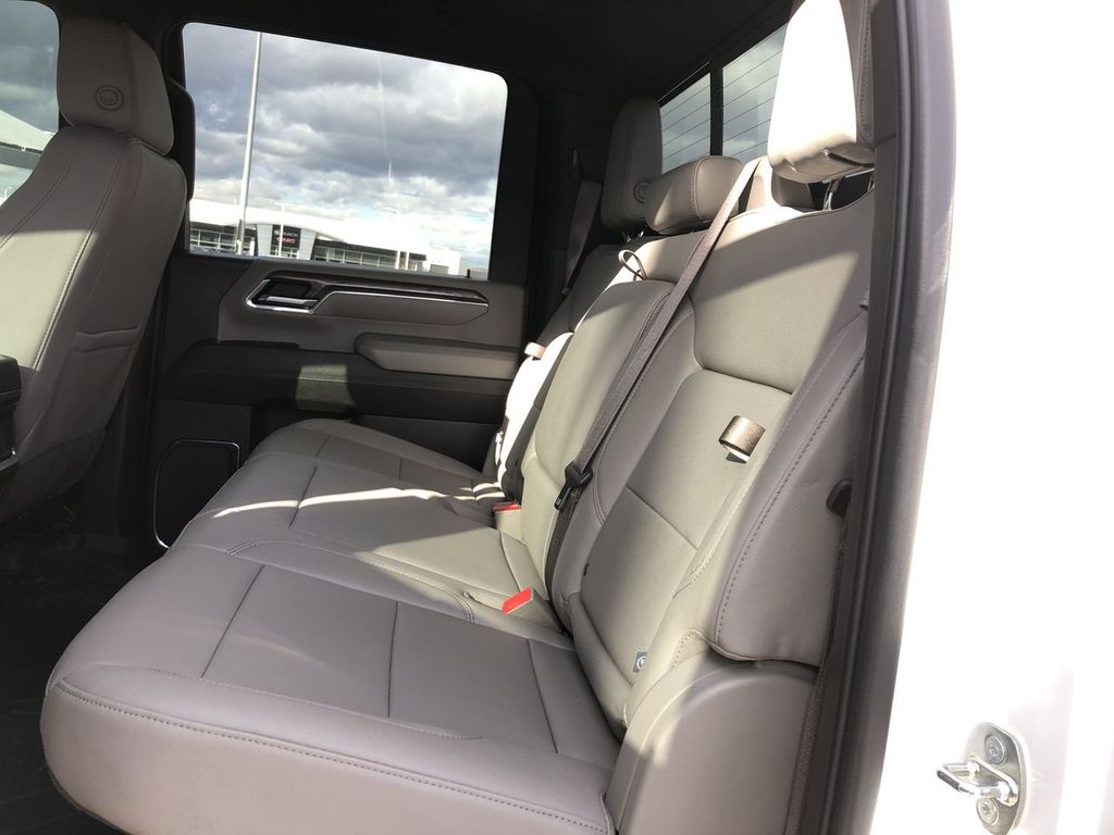 2024 Chevrolet Silverado 3500