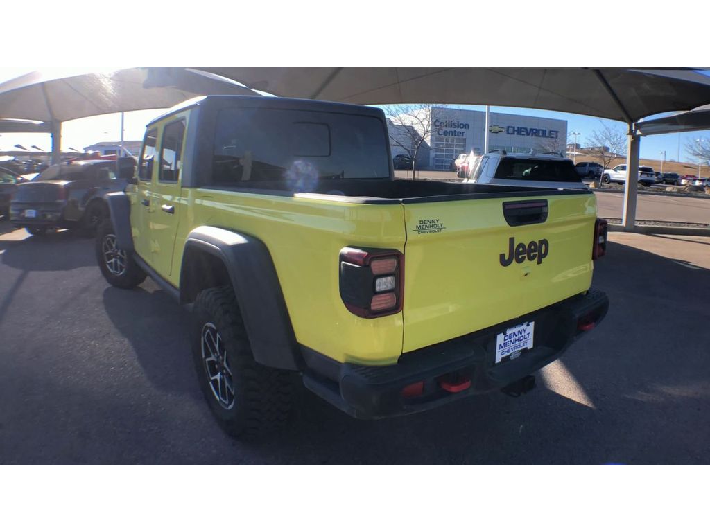 2024 Jeep Gladiator