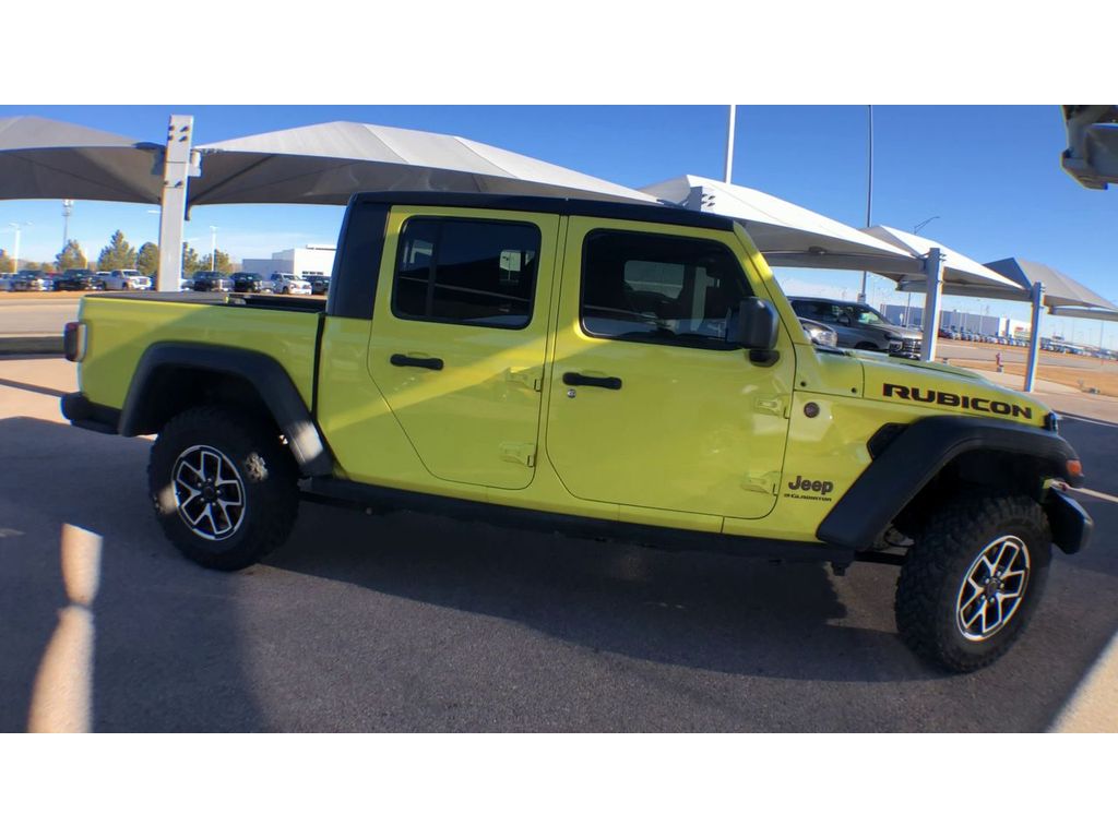 2024 Jeep Gladiator