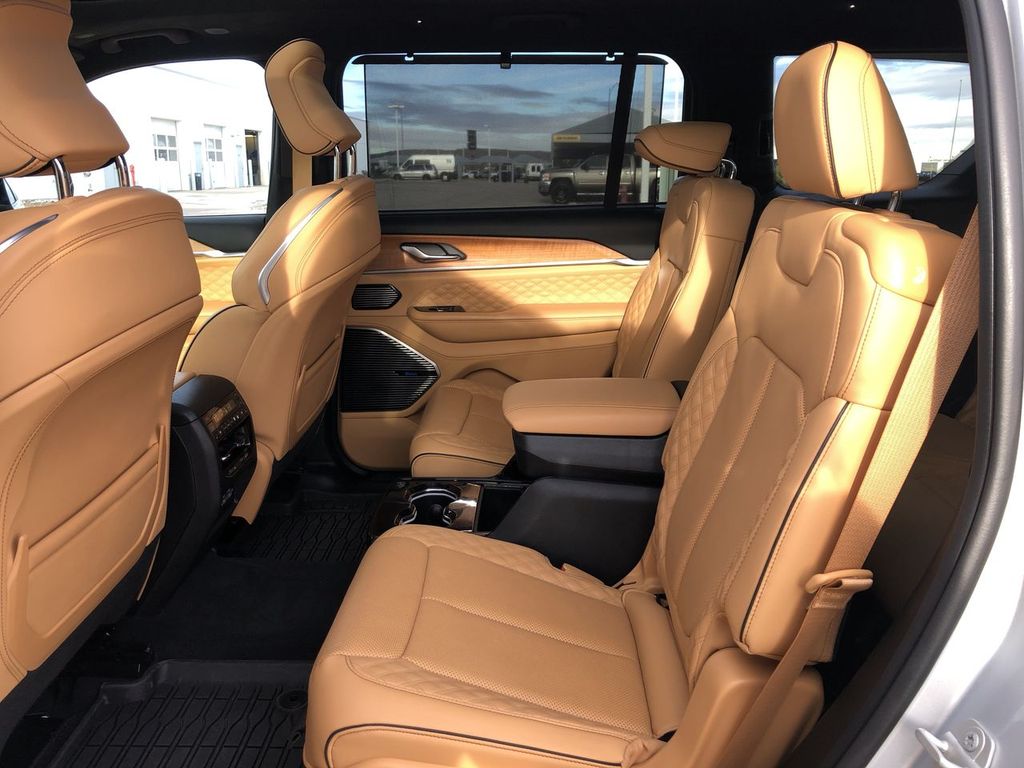 2024 Jeep Grand Cherokee L