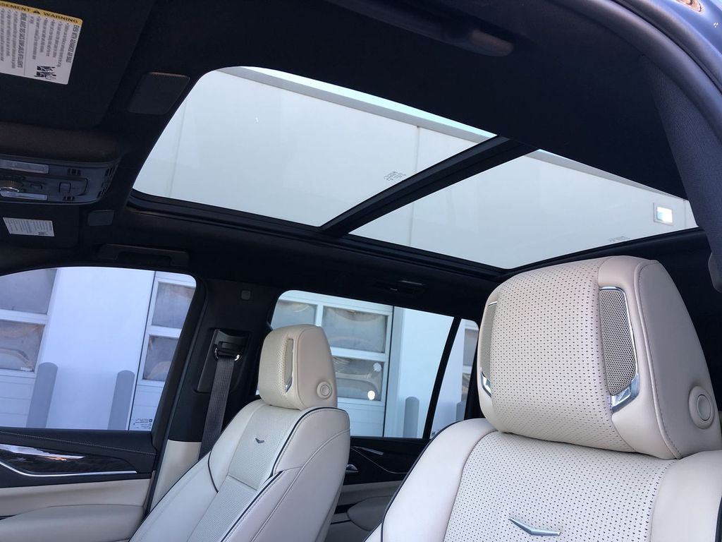 2023 Cadillac Escalade ESV