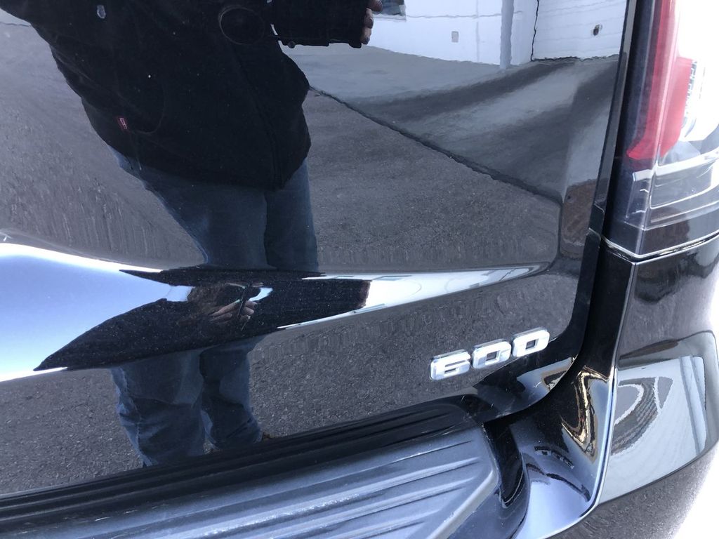 2023 Cadillac Escalade ESV