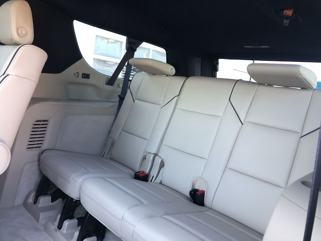 2023 Cadillac Escalade ESV