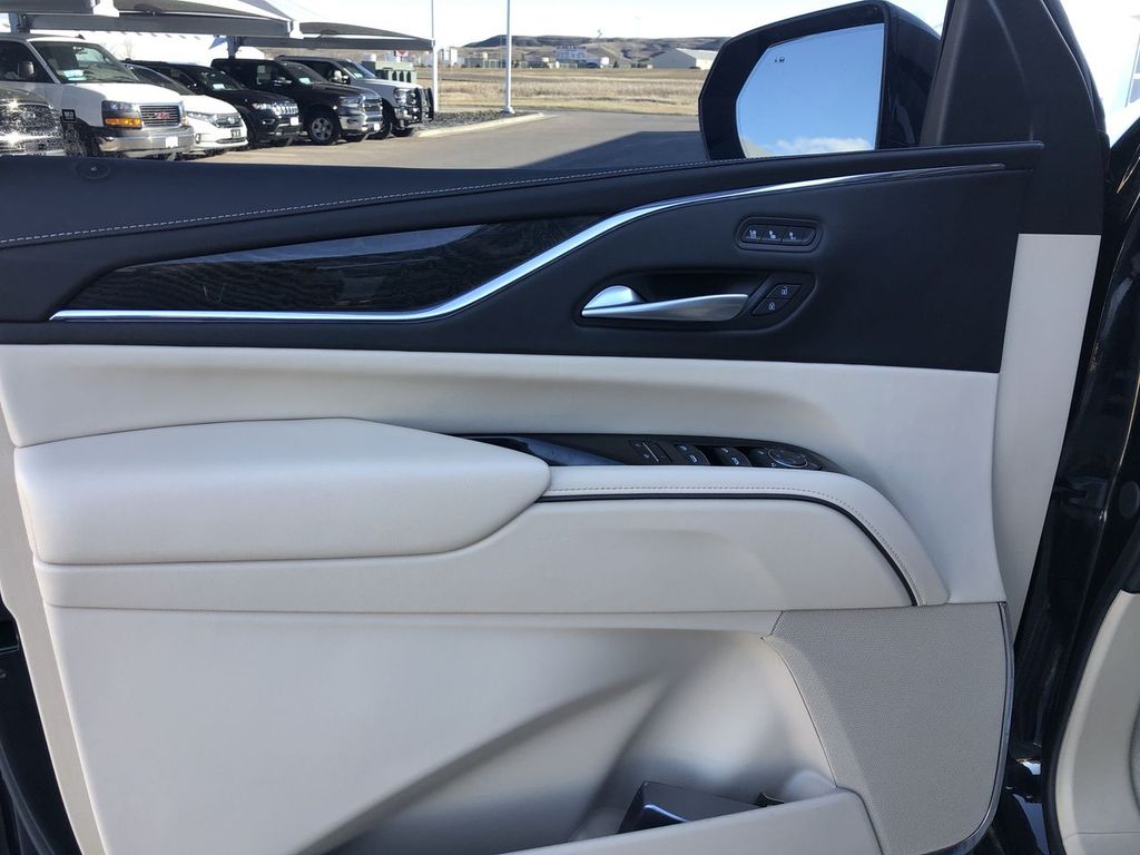 2023 Cadillac Escalade ESV