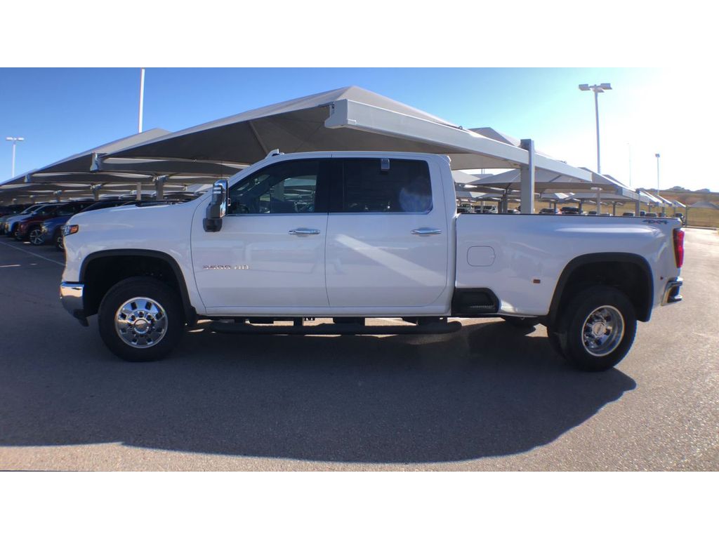 2026 Chevrolet Silverado 3500