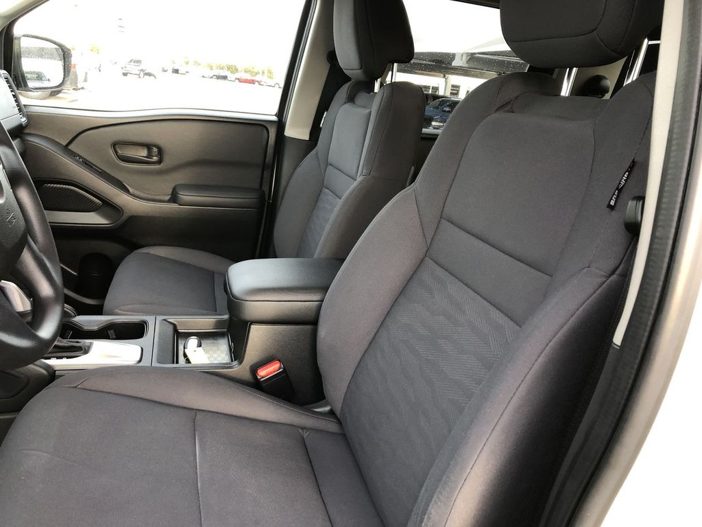 2024 Nissan Frontier