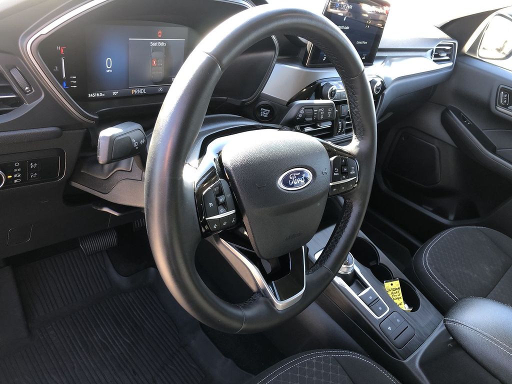2024 Ford Escape