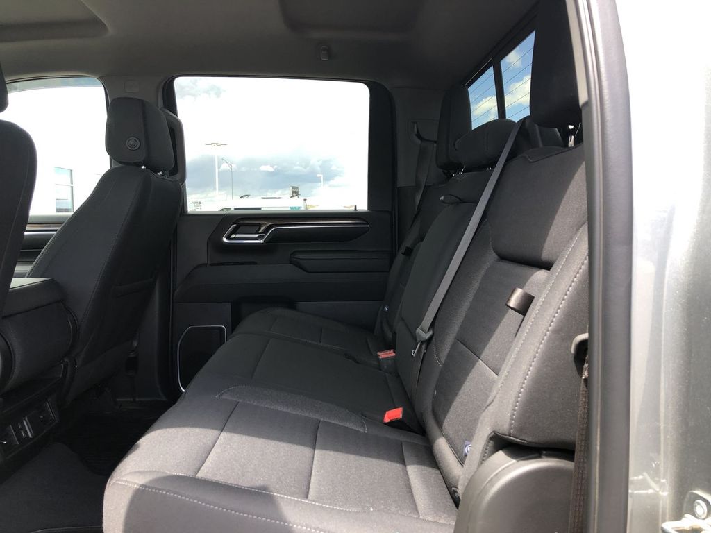 2024 Chevrolet Silverado 3500