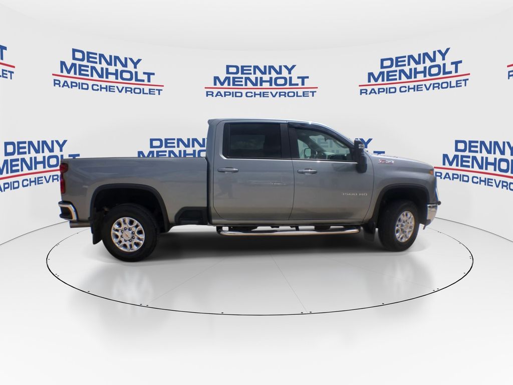 2024 Chevrolet Silverado 3500