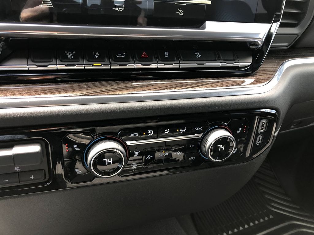 2024 Chevrolet Silverado 3500