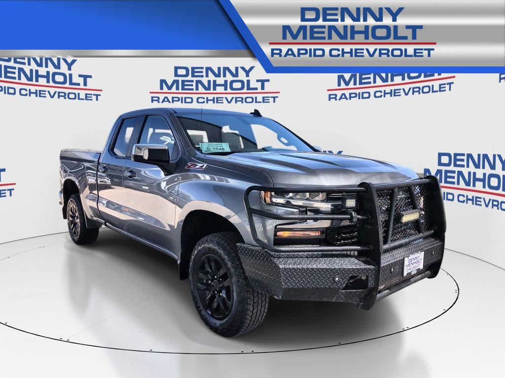 Used 2022 Chevrolet Silverado 1500 LT Trucks