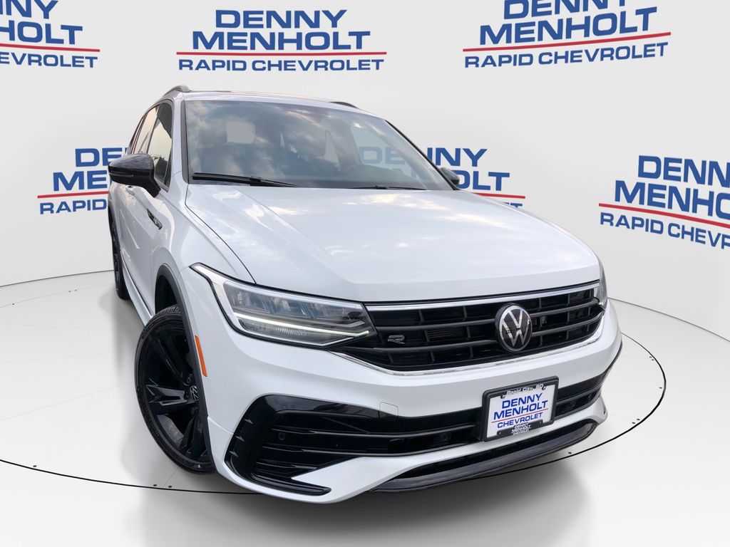 Used 2024 Volkswagen Tiguan SE R-Line Black SUVs