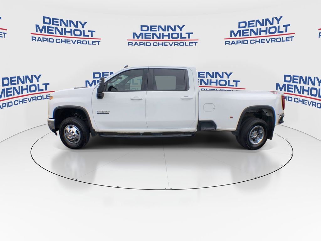 2025 Chevrolet Silverado 3500