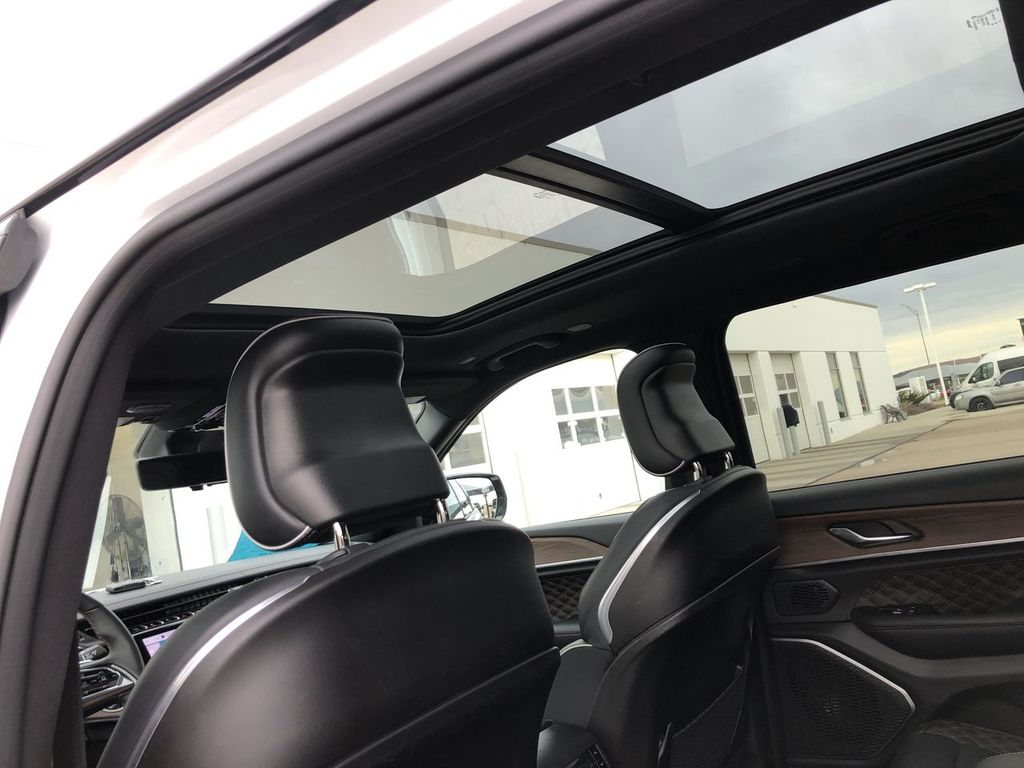 2024 Jeep Grand Cherokee L