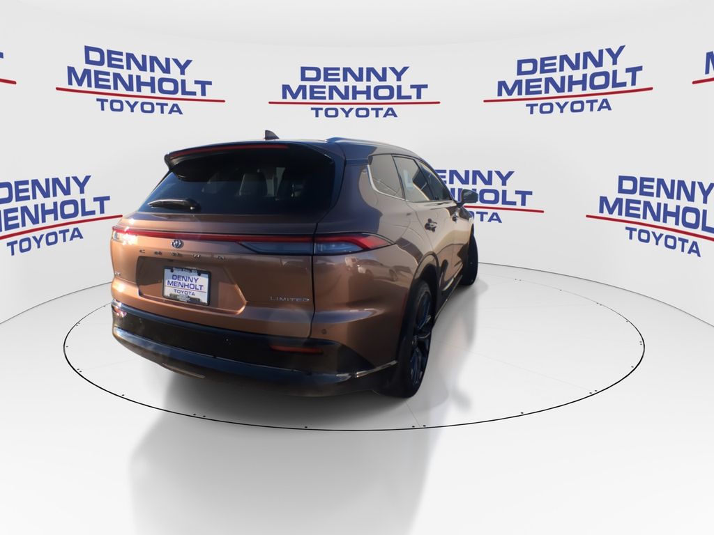 2025 Toyota Crown Signia