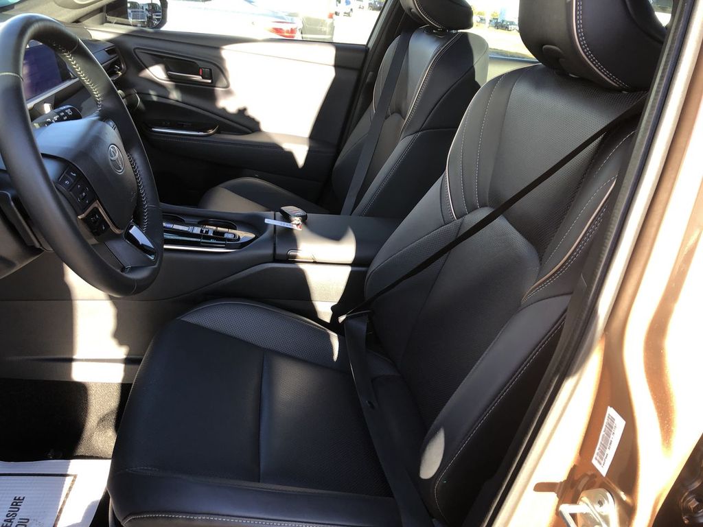 2025 Toyota Crown Signia