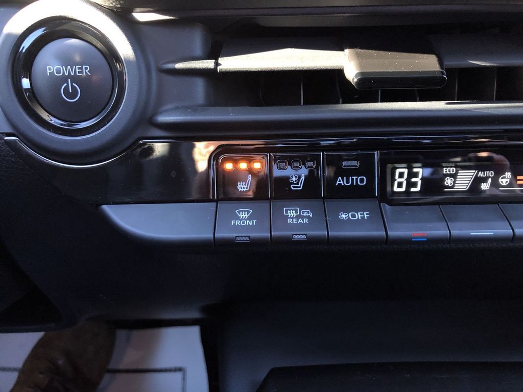 2025 Toyota Crown Signia