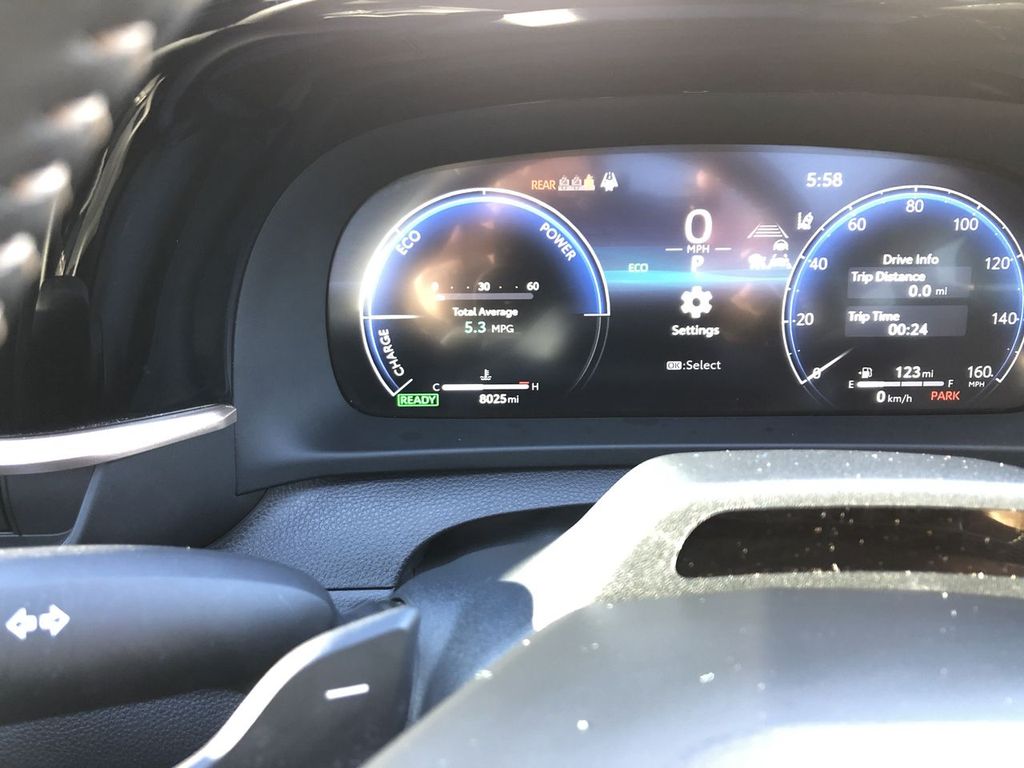 2025 Toyota Crown Signia