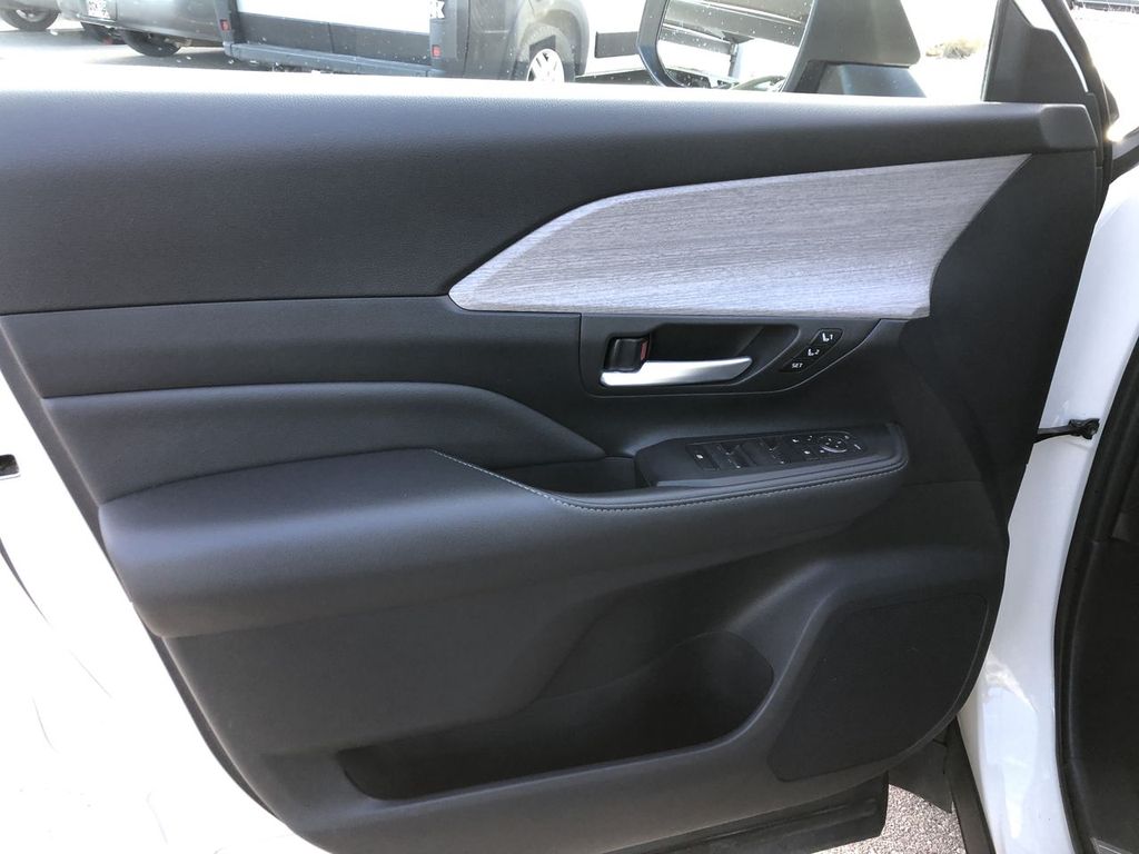 2024 Toyota Grand Highlander Hybrid