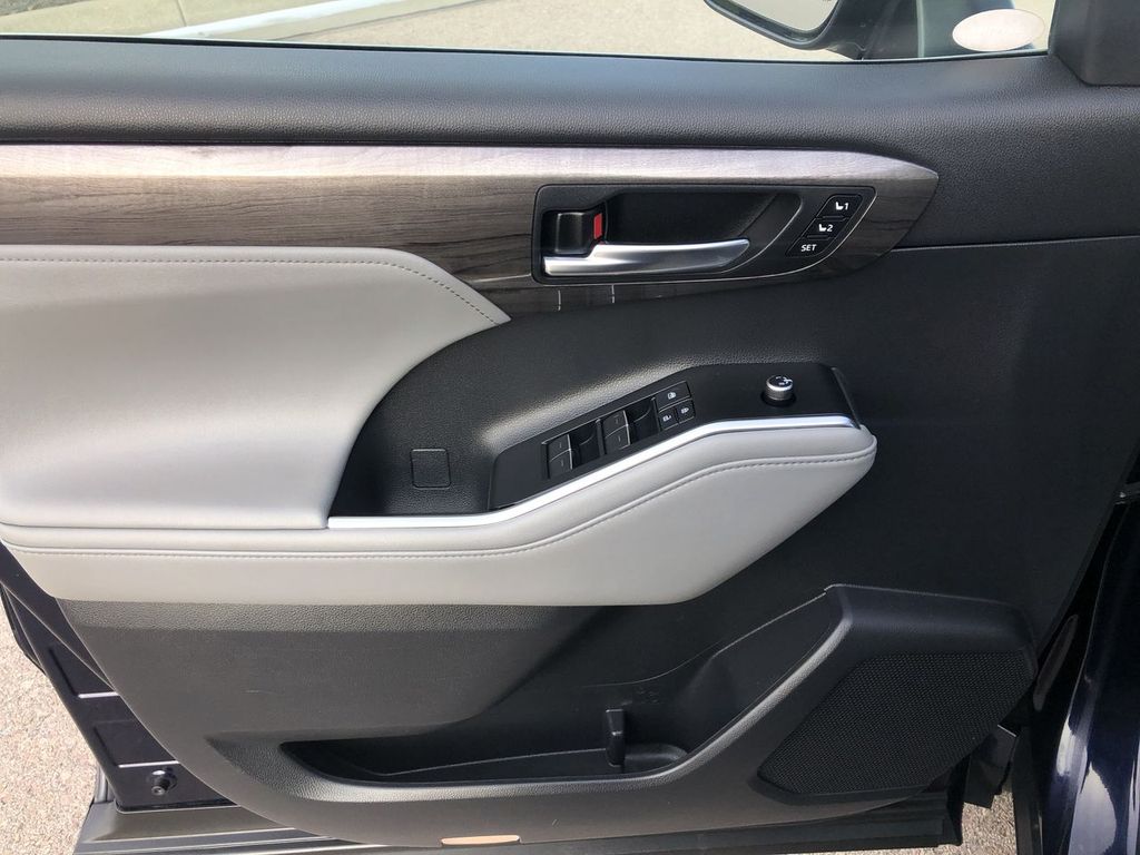 2021 Toyota Highlander Hybrid