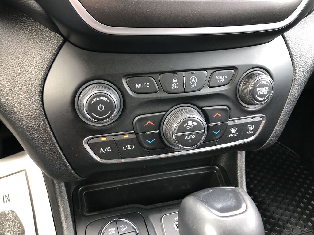 2019 Jeep Cherokee