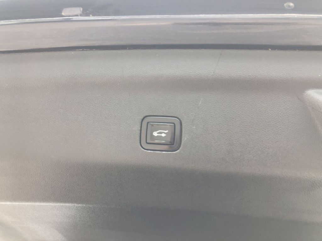 2023 GMC Yukon XL