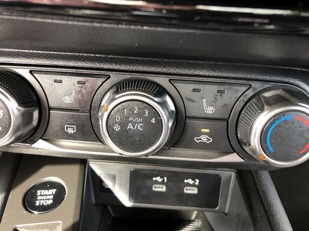 2025 Nissan Kicks