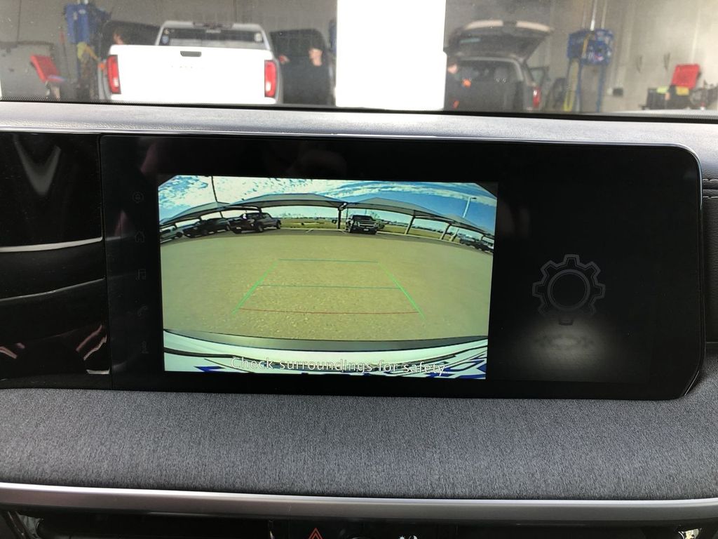 2025 Nissan Kicks