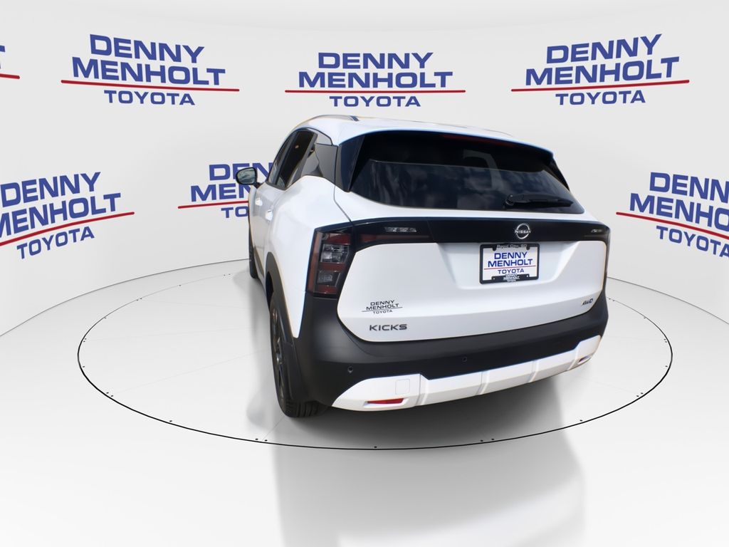 2025 Nissan Kicks