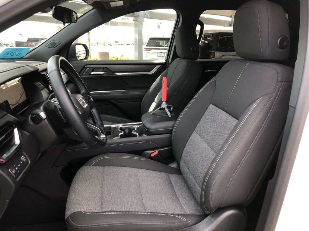 2025 GMC Acadia