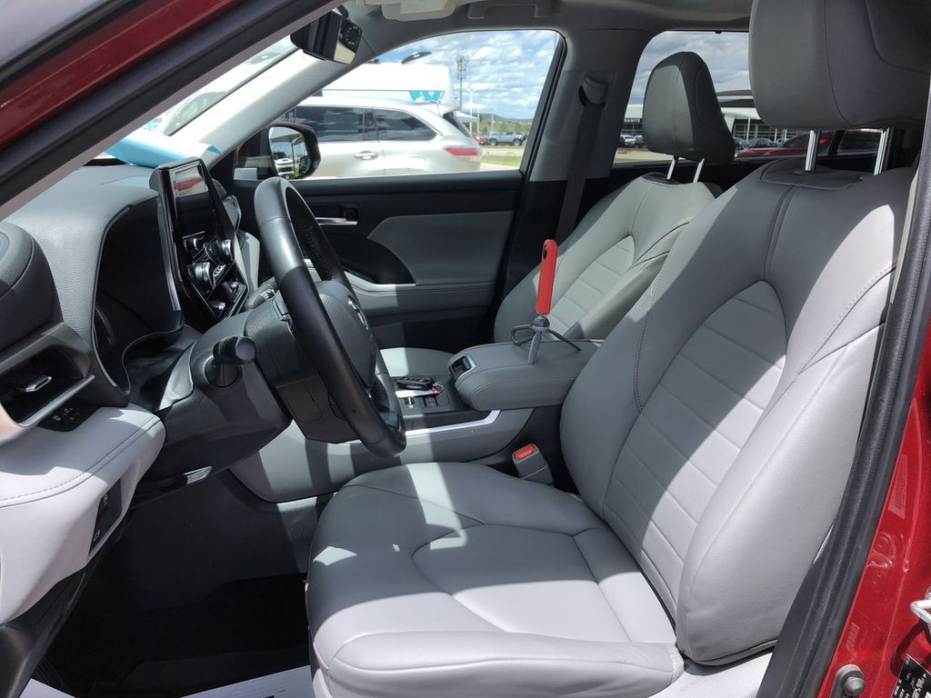 2023 Toyota Highlander