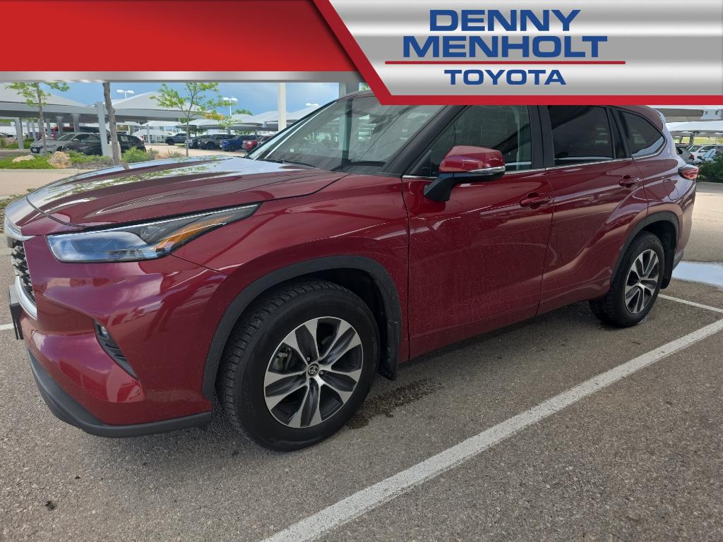 Used 2023 Toyota Highlander XLE SUVs