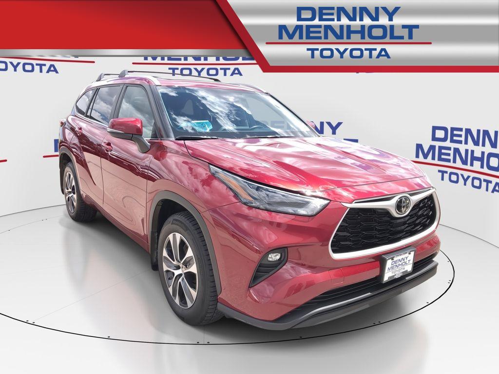 Used 2023 Toyota Highlander XLE SUVs