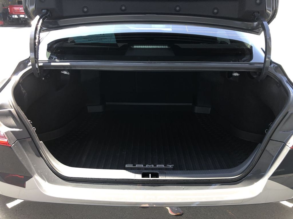 2025 Toyota Camry Hybrid