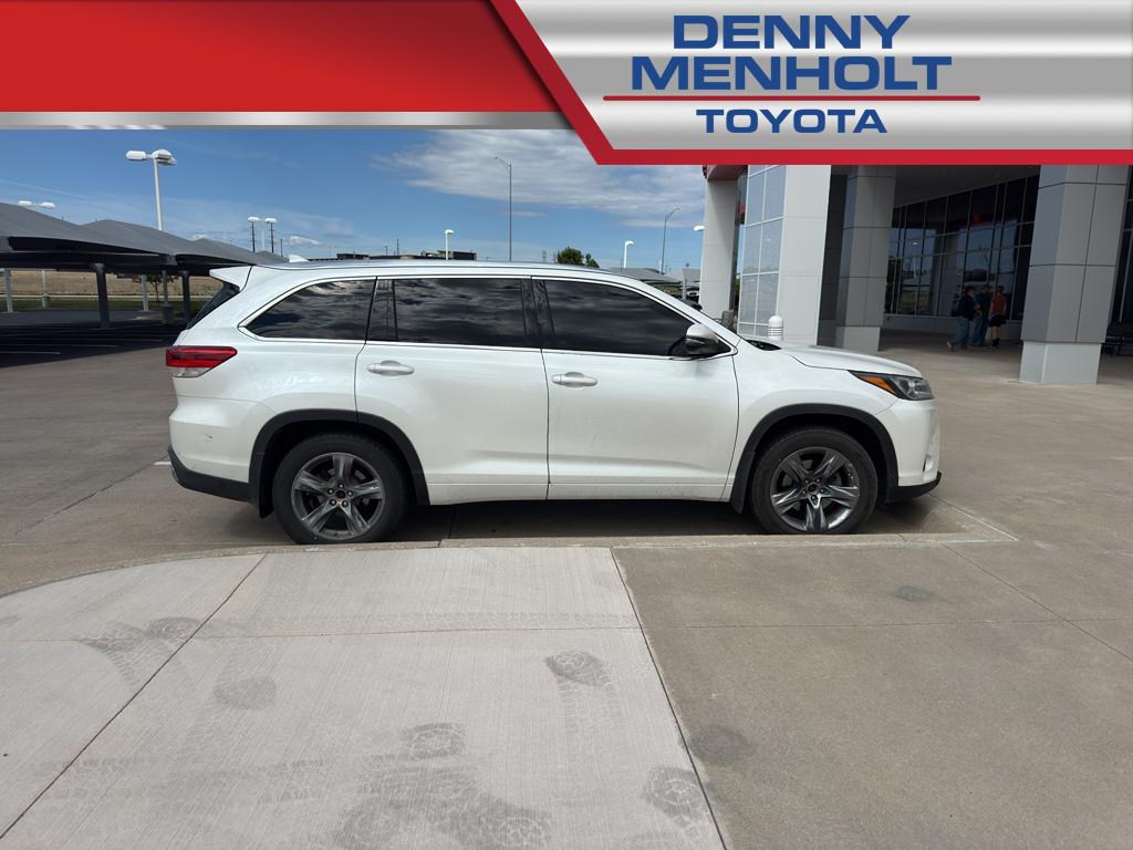 Used 2019 Toyota Highlander Limited Platinum SUVs