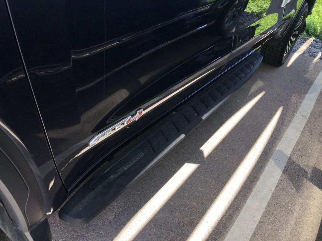 2022 GMC Sierra Limited