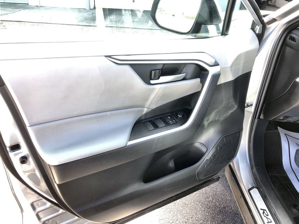 2025 Toyota RAV4 Hybrid